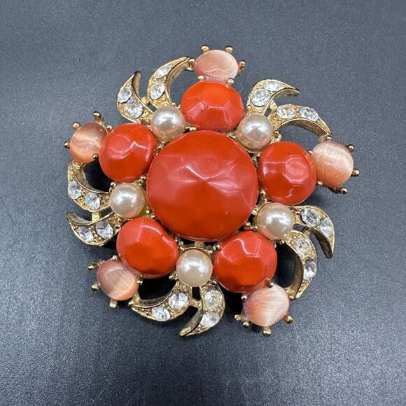 Vintage Brooch Pin Orange Clear Rhinestones Faux Tone Gold Tone Star Burst Swirl - Picture 2 of 8